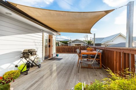 Photo of property in 11 Molyneux Avenue, Cromwell, 9310