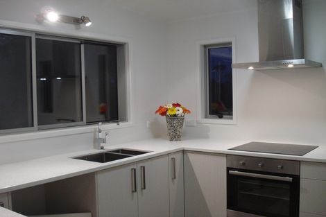 Photo of property in 187a Don Buck Road, Massey, Auckland, 0614