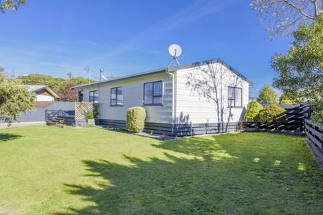 Photo of property in 4 Kirkcaldie Grove, Levin, 5510