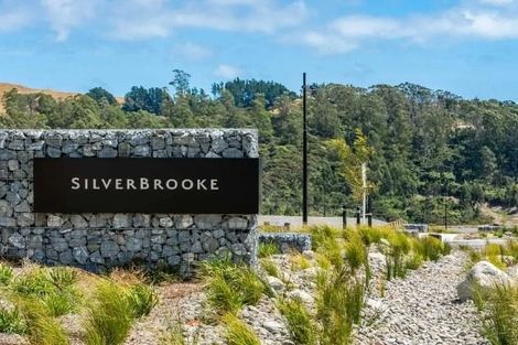 Photo of property in 37 Turtleback Avenue, Whitby, 5024