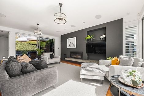 Photo of property in 11 Parkwood Grove, Trentham, Upper Hutt, 5018