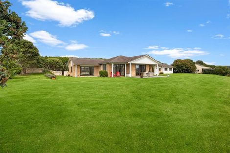 Photo of property in 135b Hutchinson Road, Helensville, 0875