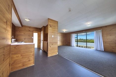 Photo of property in 2/22 Elizabeth Drive, West Harbour, Auckland, 0618