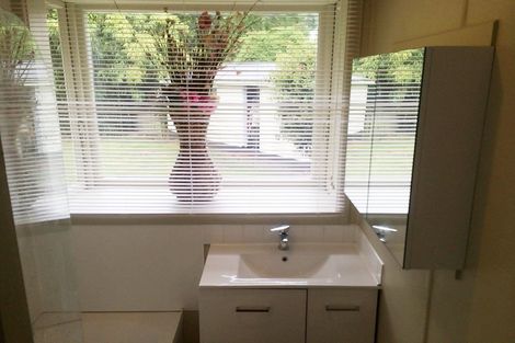 Photo of property in 4 Clyde Street, Utuhina, Rotorua, 3015