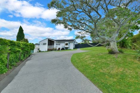 Photo of property in 10 Melia Place, Stanmore Bay, Whangaparaoa, 0932