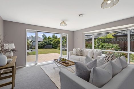 Photo of property in 8 Patricia Place, Harewood, Christchurch, 8051