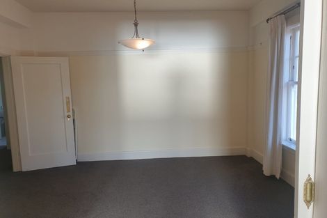 Photo of property in Inverleith Apartments, 5/306 Oriental Parade, Oriental Bay, Wellington, 6011