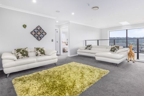 Photo of property in 4 Rotorua Grove, Aotea, Porirua, 5024