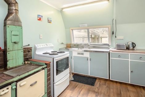 Photo of property in 451 Tora Farm Settlement Road, Tora, Martinborough, 5782