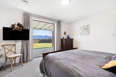 Photo of property in 76 West Meadows Drive, Wanaka, 9305