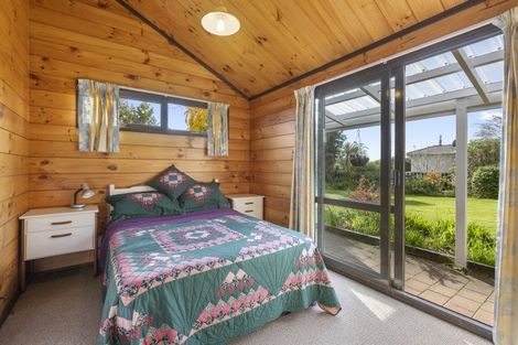 Photo of property in 19 Nikau Street, Inglewood, 4330