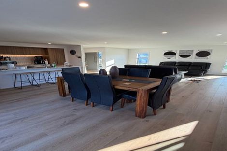 Photo of property in 19 Cassin Place, Taradale, Napier, 4112