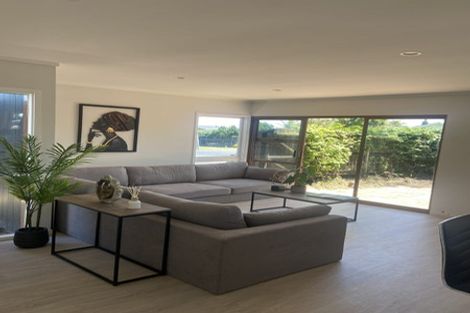 Photo of property in 1 Priestley Drive, Bucklands Beach, Auckland, 2014