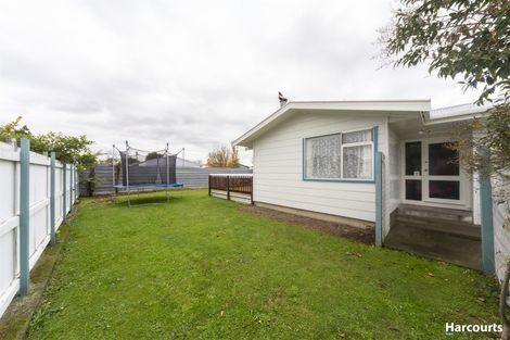 Photo of property in 5 Chatsworth Place, Highbury, Palmerston North, 4412