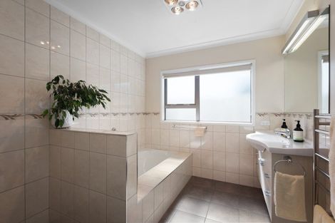 Photo of property in 1a Edwards Street, Waihi Beach, 3611