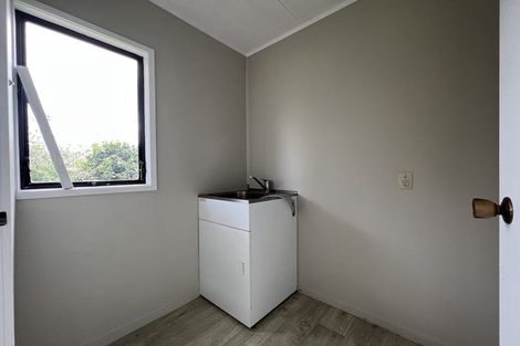 Photo of property in 147 Universal Drive, Henderson, Auckland, 0610