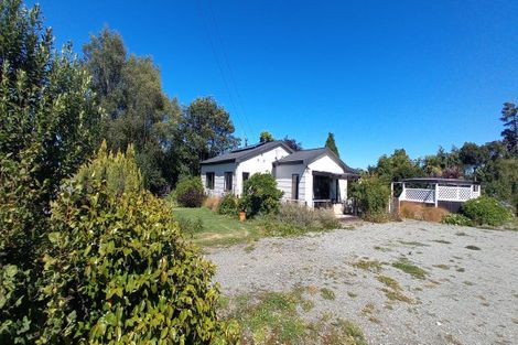 Photo of property in 33 Clifden Highway, Tuatapere, 9620