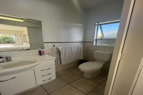 Photo of property in 32 Saint Hill Lane, Havelock North, 4130