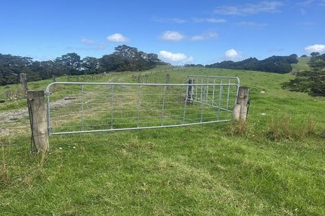 Photo of property in 492 Wairere Road, Paparoa, 0571