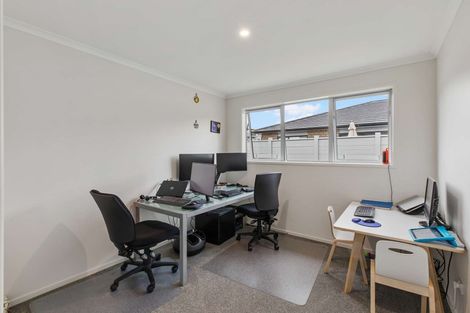 Photo of property in 49 Couldrey Crescent, Red Beach, 0932