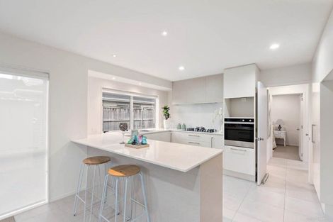 Photo of property in 99 Bayvista Drive, Karaka, Papakura, 2113