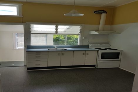 Photo of property in 213 The Parade, Island Bay, Wellington, 6023