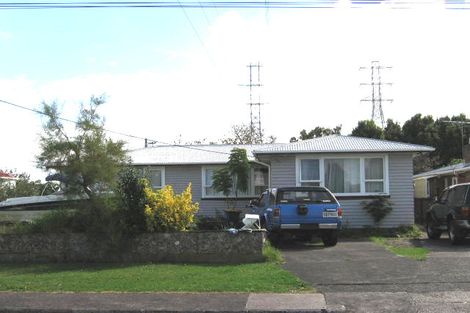 Photo of property in 10 Royal View Road, Te Atatu South, Auckland, 0610