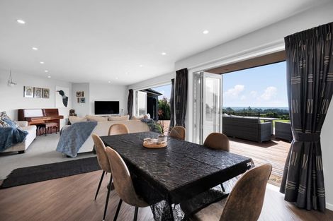 Photo of property in 590c Frankley Road, Hurworth, New Plymouth, 4371