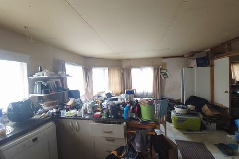 Photo of property in 8a Inver Street, Glen Eden, Auckland, 0602