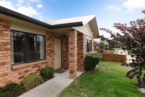 Photo of property in 13 Shrule Place, Huntington, Hamilton, 3210