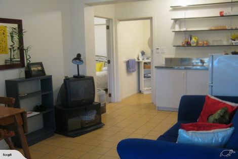 Photo of property in 92b Coronation Road, Hillcrest, Auckland, 0627