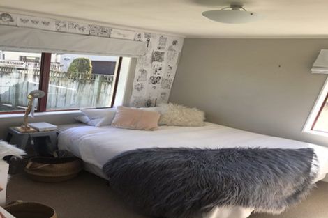 Photo of property in 14 Kilkenny Place, Fitzherbert, Palmerston North, 4410