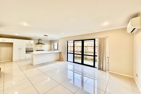 Photo of property in 248c Porchester Road, Takanini, 2112