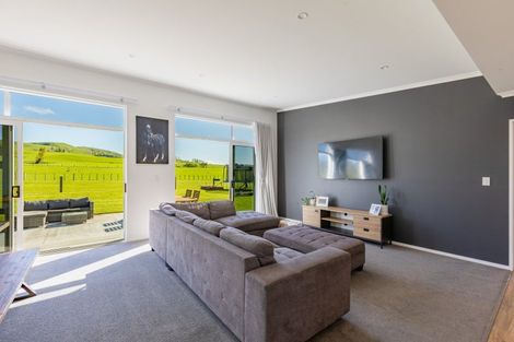 Photo of property in 100 Lindsay Road, Waipukurau, 4283