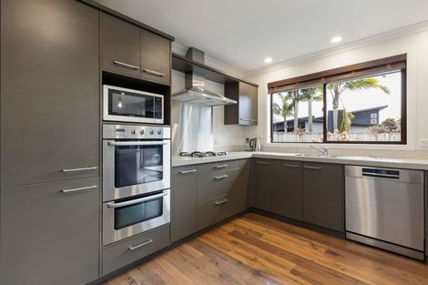 Photo of property in 9 Cooper Crescent, Cambridge, 3434