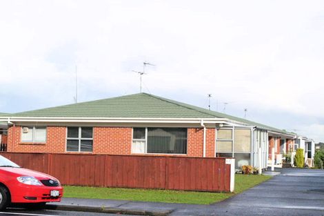 Photo of property in 1/61 Cook Street, Howick, Auckland, 2014