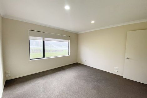 Photo of property in 44 Saralee Drive, Manurewa, Auckland, 2105