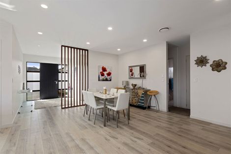 Photo of property in 3 Lewis Younie Road, Kumeu, 0810