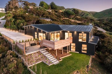 Photo of property in 65 Exploration Way, Whitby, Porirua, 5024