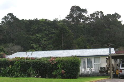 Photo of property in 40 Woodside Road, Massey, Auckland, 0614