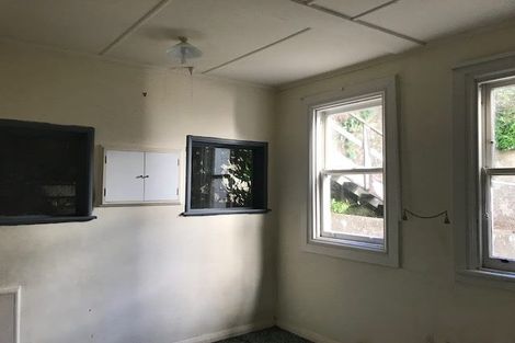 Photo of property in 18 Talavera Terrace, Kelburn, Wellington, 6012