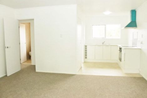 Photo of property in 8/126 Lynwood Road, New Lynn, Auckland, 0600