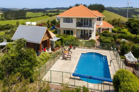 Photo of property in 2217b South Head Road, South Head, Helensville, 0874