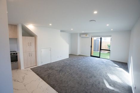 Photo of property in 2/176 Cambridge Terrace, Fairfield, Lower Hutt, 5011