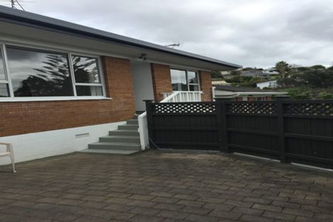 Photo of property in 1/30 Acacia Road, Torbay, Auckland, 0632