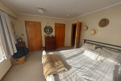 Photo of property in 2 Crawford Crescent, Te Kamo, Whangarei, 0112