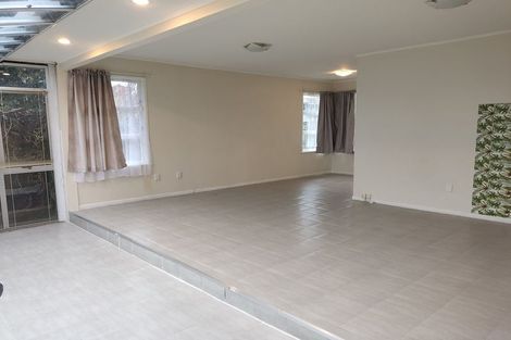 Photo of property in 31 Hobart Crescent, Wattle Downs, Auckland, 2103