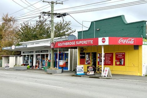 Photo of property in 4 Bridge Street, Southbridge, 7602