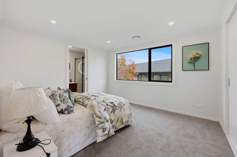 Photo of property in 6a Gulf Crest, Bucklands Beach, Auckland, 2012
