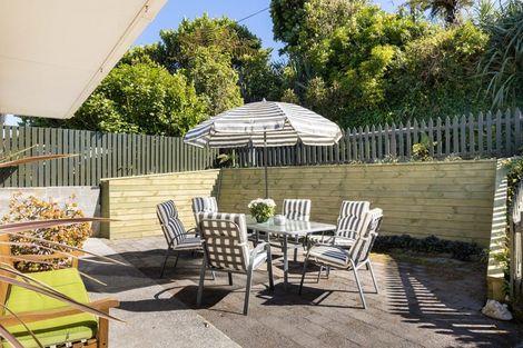 Photo of property in 29 Scott Street, Moturoa, New Plymouth, 4310